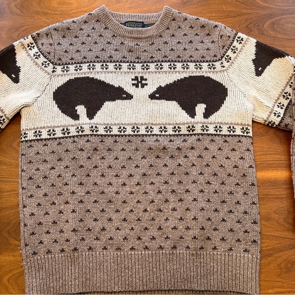 Pendleton Bear Constellation Sweater - Picture 2 of 12